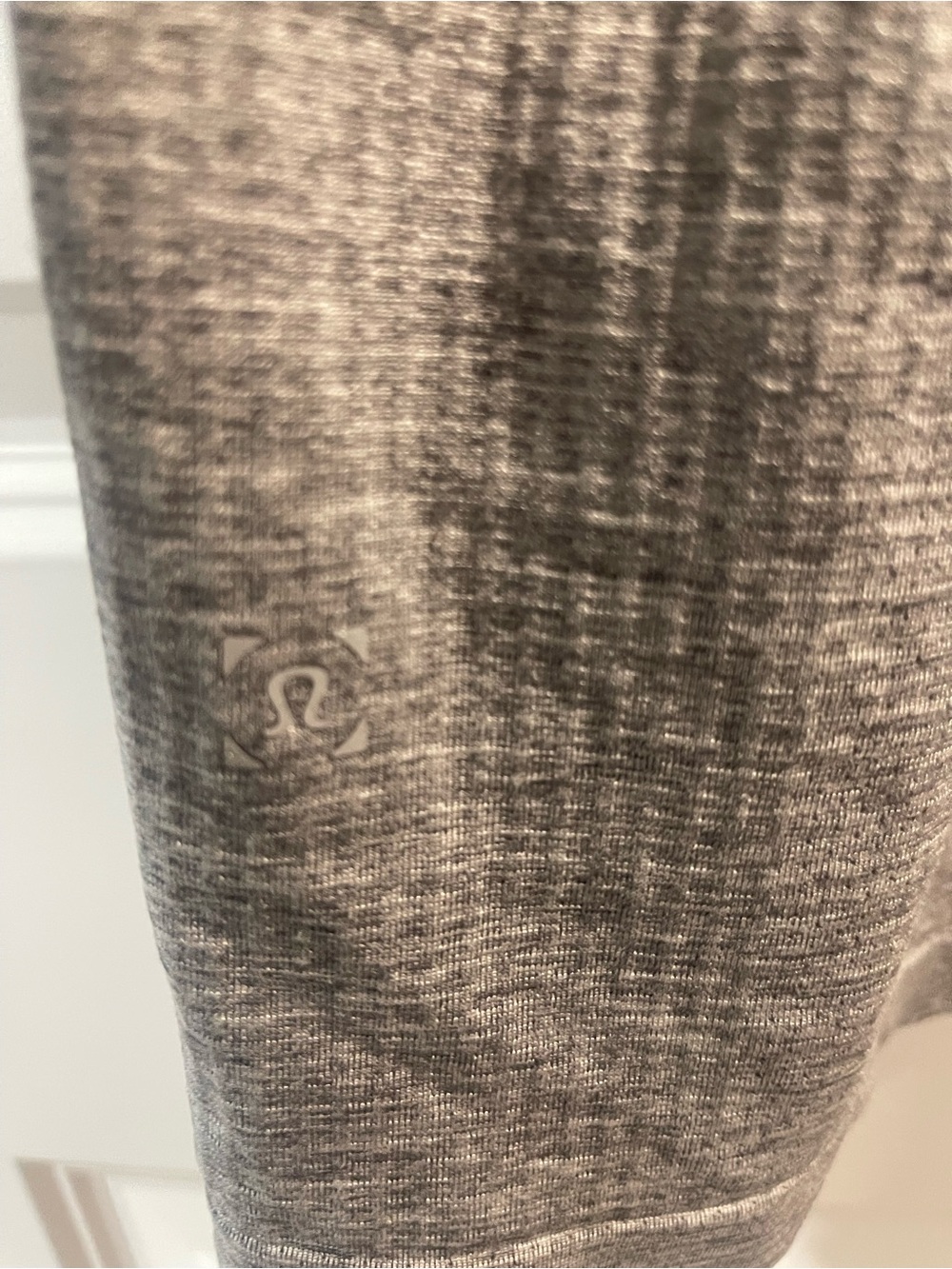 lululemon athletica Men's Heather Gray Short-Sleeve Crew Tee - Picture 3 of 5